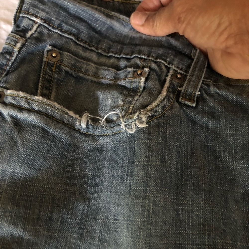 Levi’s - Picture 3 of 6